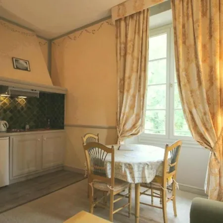Le Parc Chateau Gipieres Montbrun-les-Bains